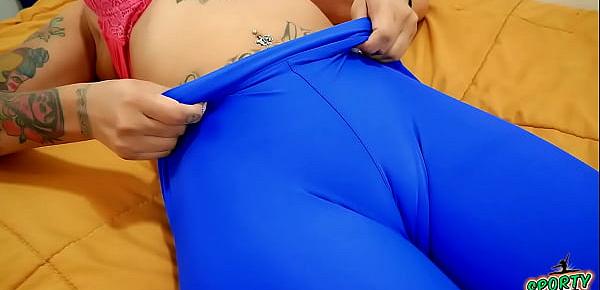  Big Ass Latina Working Out In Tight Blue Leggings